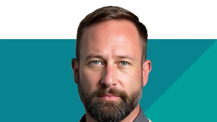 Ryan Pierce 氏